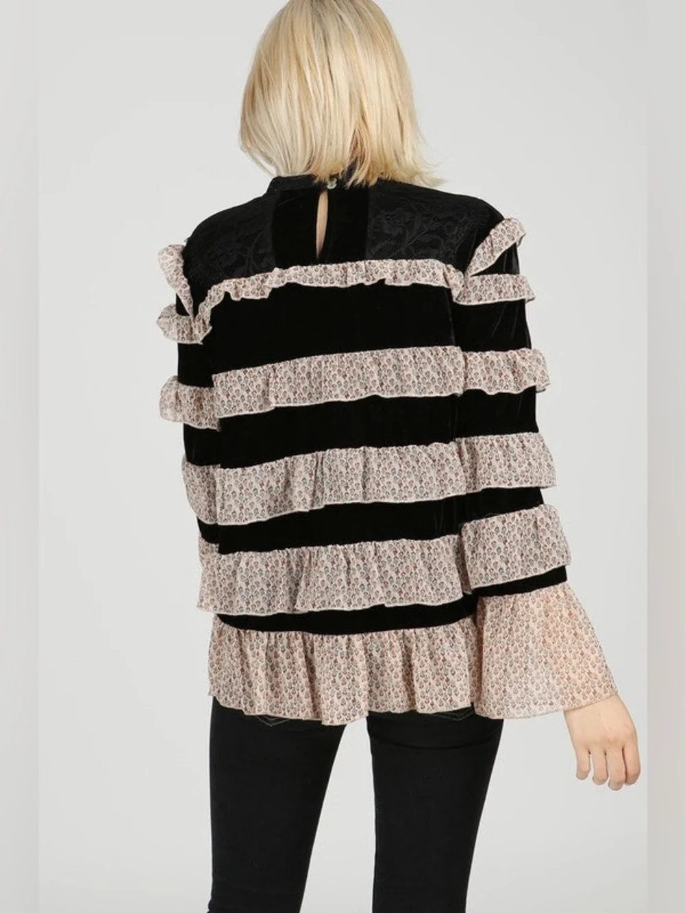 POL Ruffle Velvet Blouse - Picture 2 of 5
